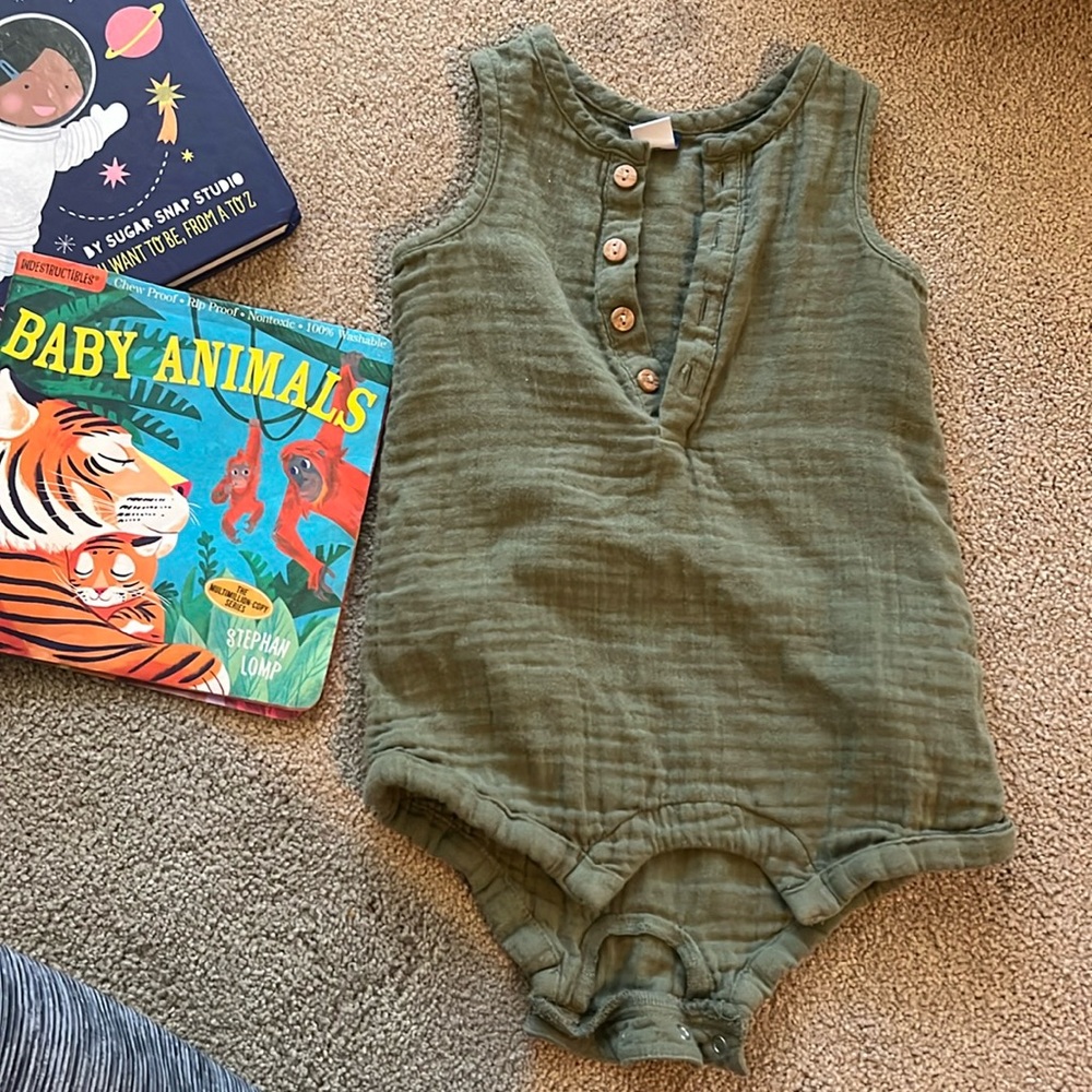 Me navy unisex romper